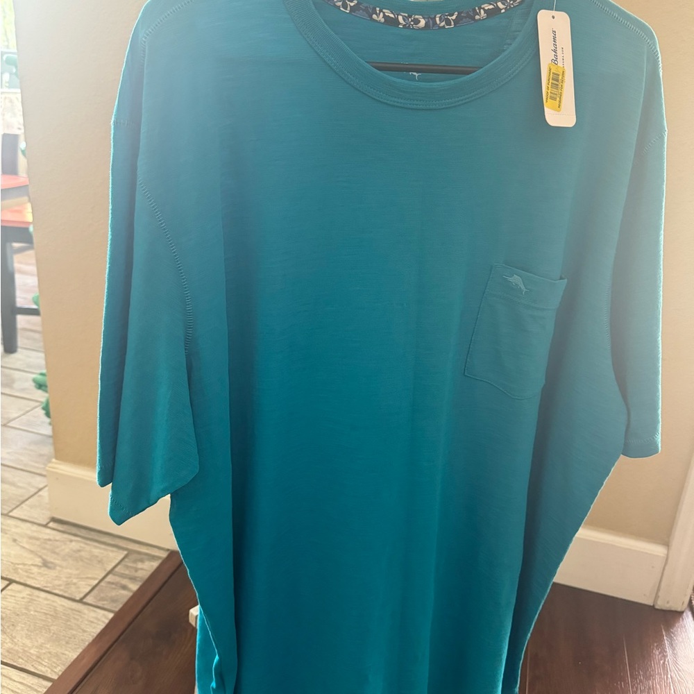 *NEW* Tommy Bahama Pocket Tee Size XL